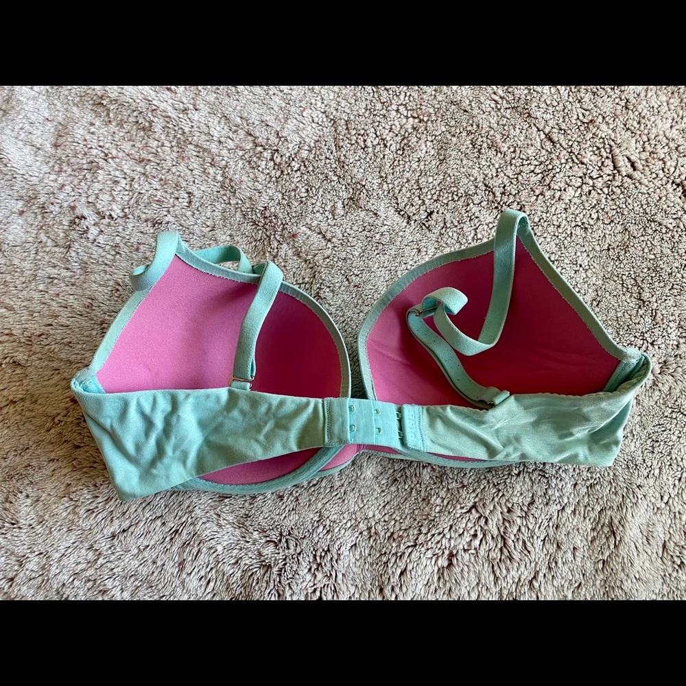 Victoria Secret PINK Bra - Picture 3 of 6